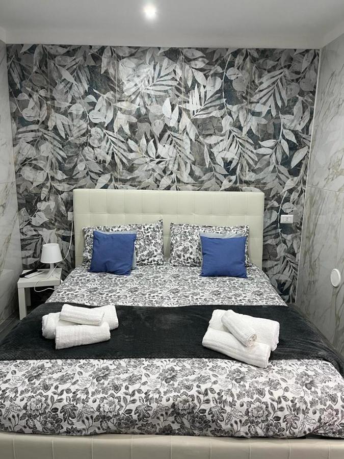 Suite Nicolai 165 Bari Buitenkant foto