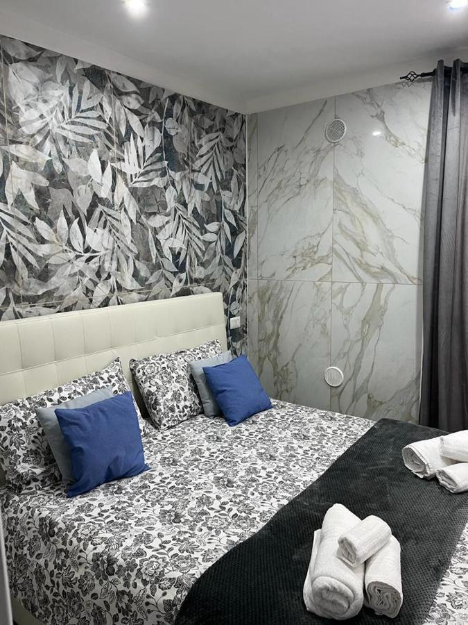Suite Nicolai 165 Bari Buitenkant foto